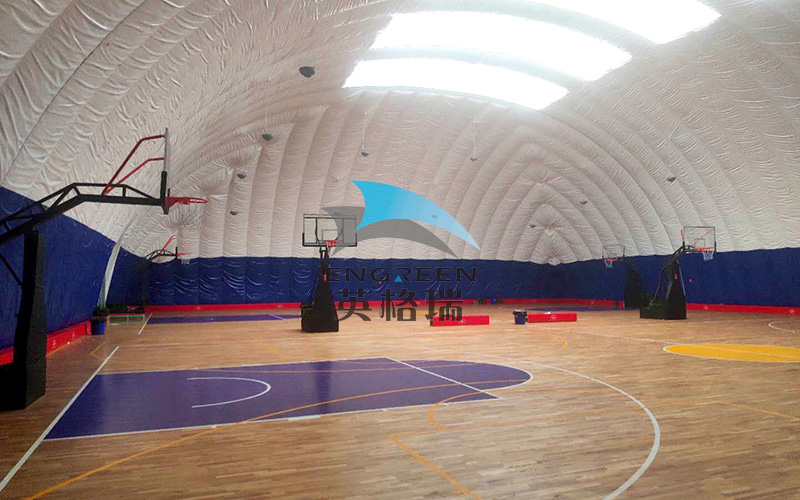 气膜室内篮球馆，无惧风雨影响